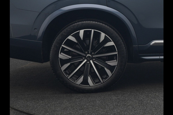 Volvo XC90 T8 Recharge AWD Ultimate Bright 7 Persoons LONG RANGE PHEV 455pk Dealer O.H. | Trekhaak Af Fabriek | Panodak | Head Up | Adaptive Cruise | 360 Camera | Bowers & Wilkins | Lederen Sportstoelen Massage & Memory & Ventilatie | Google Assistent | Stoelen & Stuur Verwarmd  | Keyless | Blis | Plug In Hybrid |