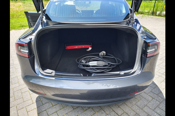 Tesla Model 3 Long Range AWD 75kWh 19"Lmv Autopilot Panoramadak Navi Ecc Camera's Adap.Cruise Leder Keyless Elek.Stoelen+Memory+Verwarmd Audiosysteem premium 4WD Spraakbediening Origineel Nederlandse Auto