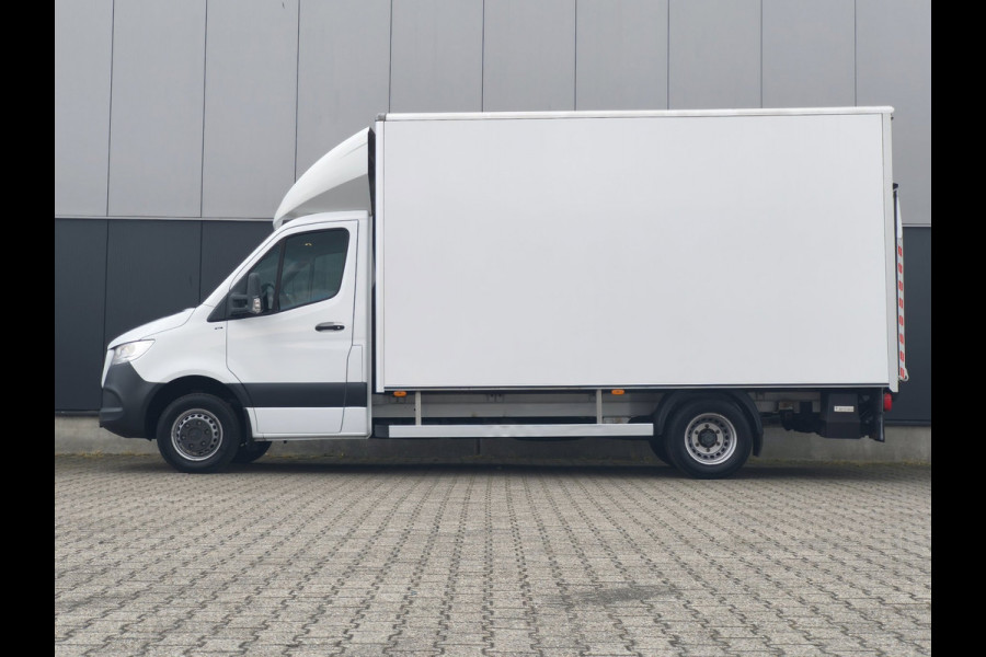 Mercedes-Benz Sprinter 516 BAKWAGEN LAADKLEP AUTOMAAT M-BUX CRUISE