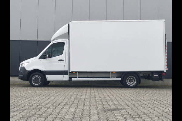 Mercedes-Benz Sprinter 516 BAKWAGEN LAADKLEP AUTOMAAT M-BUX CRUISE