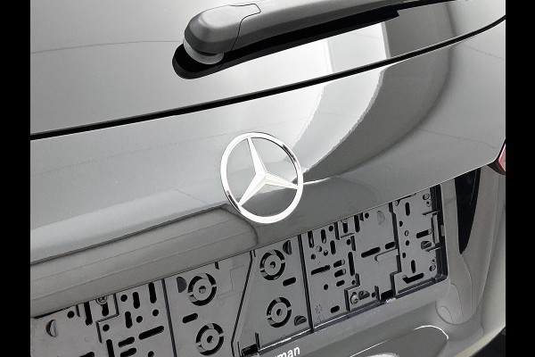 Mercedes-Benz A-Klasse 250 e Business Solution AMG | Nightpakket | Advanced sound system | Dodehoekassistent | Panoramaschuifdak | Smartphone-integratie | |
