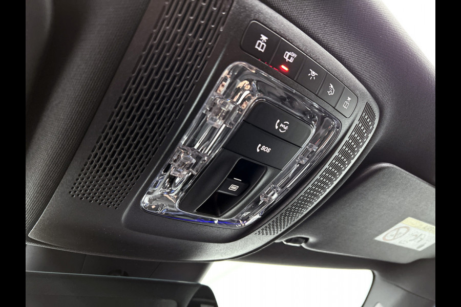 Mercedes-Benz A-Klasse 250 e Business Solution AMG | Nightpakket | Advanced sound system | Dodehoekassistent | Panoramaschuifdak | Smartphone-integratie | |