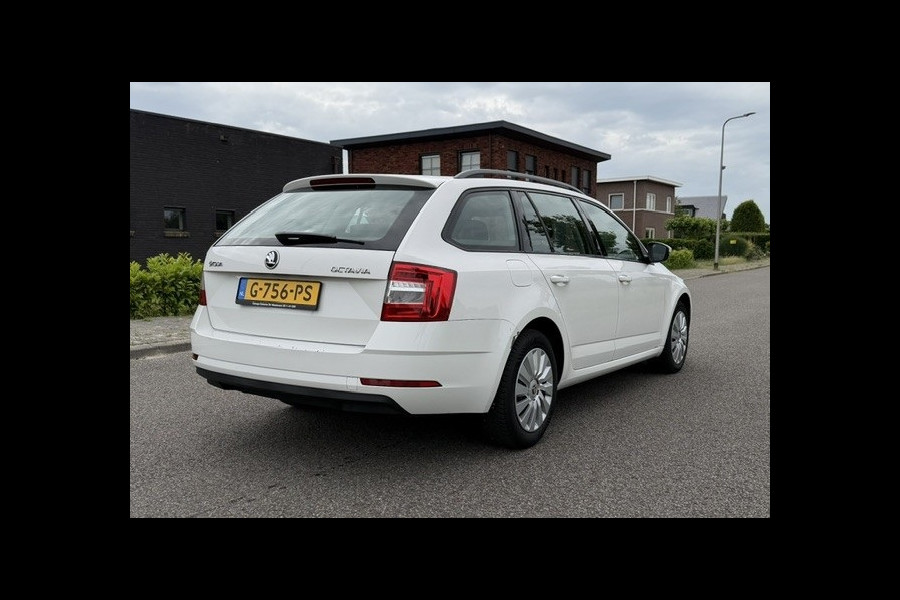 Škoda Octavia Combi 1.6 TDI Greentech Ambition