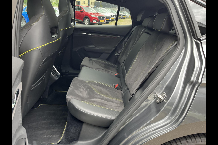 Škoda ENYAQ Coupé iV 80 RS SOH 89% |ELEK. ACHTERKLEP| PANO| ELEK. STOEL MET MEMORY| NET ONDERHOUD GEHAD RIJKLAAR| RS KUIPSTOELEN| DODE HOEK SENSOR| CAMERA| STOEL + STUURVERWARMING|