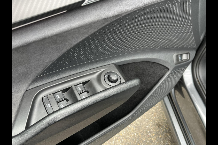 Škoda ENYAQ Coupé iV 80 RS SOH 89% |ELEK. ACHTERKLEP| PANO| ELEK. STOEL MET MEMORY| NET ONDERHOUD GEHAD RIJKLAAR| RS KUIPSTOELEN| DODE HOEK SENSOR| CAMERA| STOEL + STUURVERWARMING|