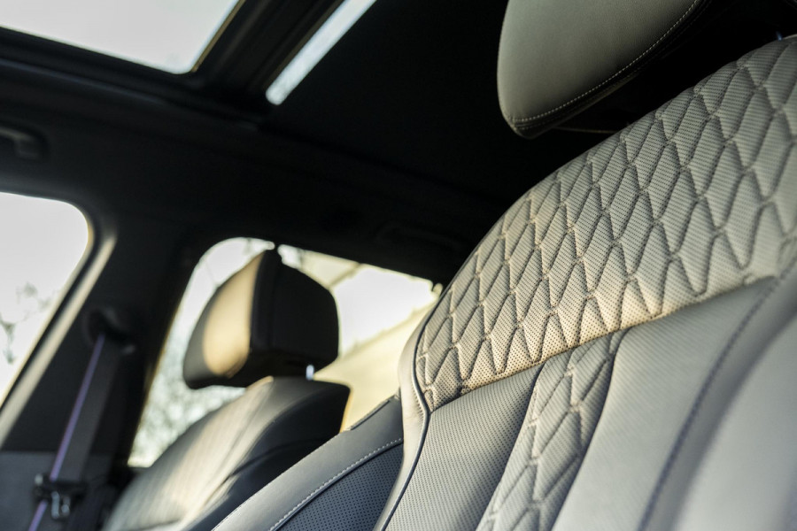 BMW X5 xDrive50e M-Sport Pro | Pano | H&K | Skylounge | Trekhaak | 360 Camera