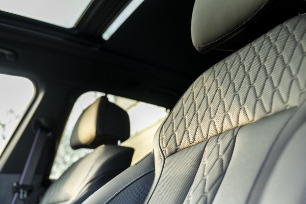 BMW X5 xDrive50e M-Sport Pro | Pano | H&K | Skylounge | Trekhaak | 360 Camera