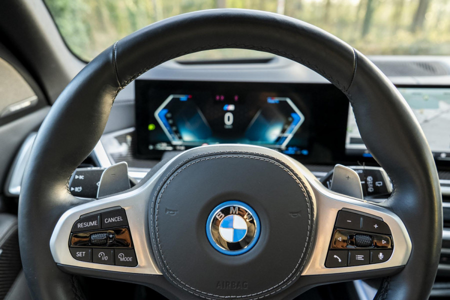 BMW X5 xDrive50e M-Sport Pro | Pano | H&K | Skylounge | Trekhaak | 360 Camera
