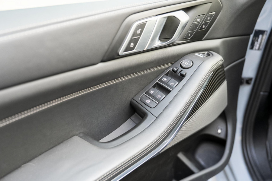 BMW X5 xDrive50e M-Sport Pro | Pano | H&K | Skylounge | Trekhaak | 360 Camera