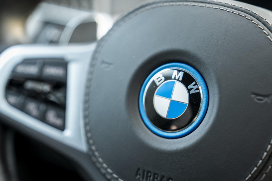BMW X5 xDrive50e M-Sport Pro | Pano | H&K | Skylounge | Trekhaak | 360 Camera