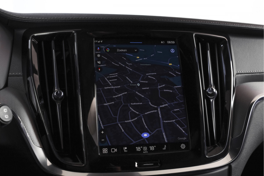 Volvo V60 2.0 T6 Plug-in hybrid AWD Ultra Dark | S/K-Panodak | Dig. Cockpit | Adapt. Cruise | Stoel-+Stuurverw. | PDC | 360 Camera | NAV + App. Connect | ECC | Elek. Klep | LM 19" | 8823