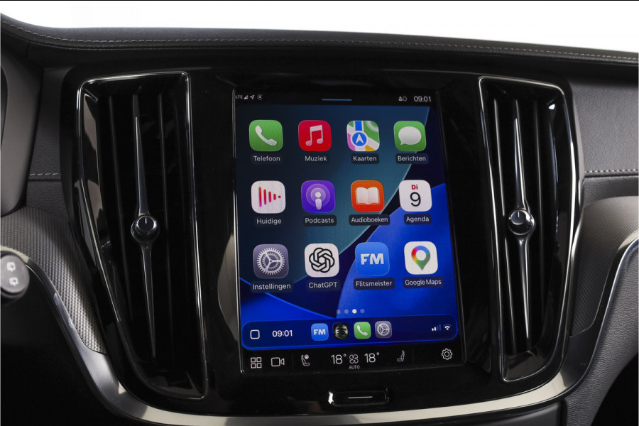 Volvo V60 2.0 T6 Plug-in hybrid AWD Ultra Dark | S/K-Panodak | Dig. Cockpit | Adapt. Cruise | Stoel-+Stuurverw. | PDC | 360 Camera | NAV + App. Connect | ECC | Elek. Klep | LM 19" | 8823