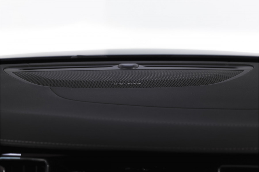 Volvo V60 2.0 T6 Plug-in hybrid AWD Ultra Dark | S/K-Panodak | Dig. Cockpit | Adapt. Cruise | Stoel-+Stuurverw. | PDC | 360 Camera | NAV + App. Connect | ECC | Elek. Klep | LM 19" | 8823