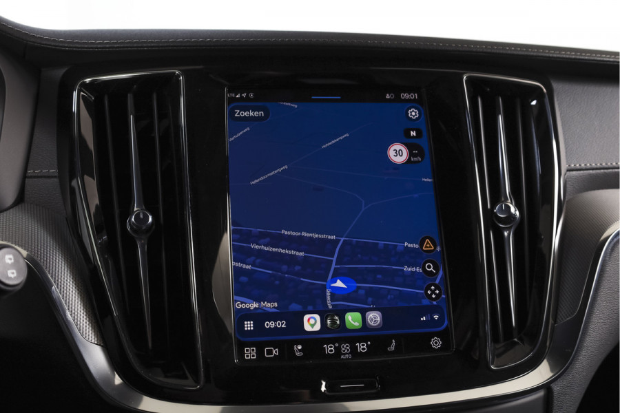 Volvo V60 2.0 T6 Plug-in hybrid AWD Ultra Dark | S/K-Panodak | Dig. Cockpit | Adapt. Cruise | Stoel-+Stuurverw. | PDC | 360 Camera | NAV + App. Connect | ECC | Elek. Klep | LM 19" | 8823