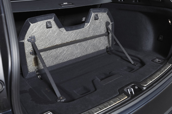 Volvo V60 2.0 T6 Plug-in hybrid AWD Ultra Dark | S/K-Panodak | Dig. Cockpit | Adapt. Cruise | Stoel-+Stuurverw. | PDC | 360 Camera | NAV + App. Connect | ECC | Elek. Klep | LM 19" | 8823