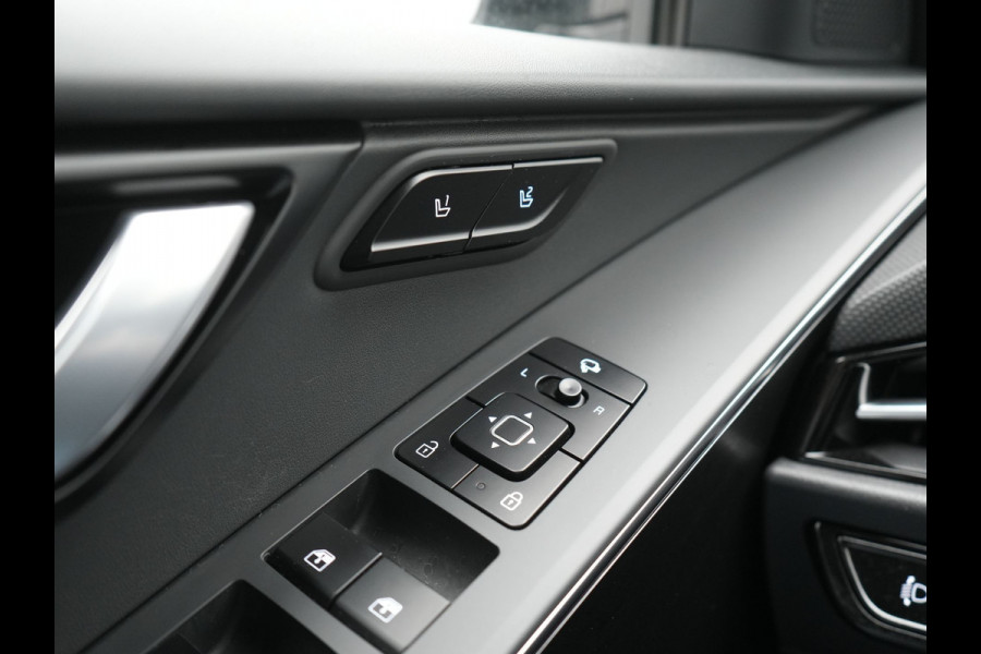 Kia Niro 1.6 GDi ExecutiveLine PHEV 182pk Dealer O.H. | Trekhaak | Adaptive Cruise | Head Up | Camera | Harman / Kardon | Lederen Sporstoelen Memory & Ventilatie | Keyless | Blis | Stoelen & Stuur Verwarmd | Apple Carplay | Navigatie | DAB | Plug In Hybrid |