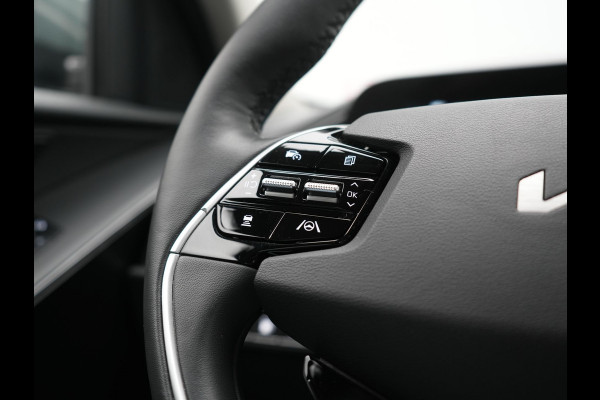 Kia Niro 1.6 GDi ExecutiveLine PHEV 182pk Dealer O.H. | Trekhaak | Adaptive Cruise | Head Up | Camera | Harman / Kardon | Lederen Sporstoelen Memory & Ventilatie | Keyless | Blis | Stoelen & Stuur Verwarmd | Apple Carplay | Navigatie | DAB | Plug In Hybrid |