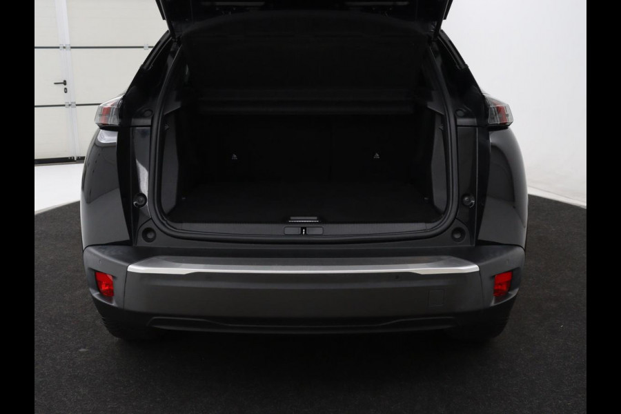 Peugeot e-2008 EV GT Pack 50 kWh | SOH 91,8% | Stoelverwarming | Adaptive cruise | Leder/Alcantara | Carplay | Keyless | Sfeerverlichting | Camera | Navigatie | Parkeerhulp | Full LED | Bluetooth