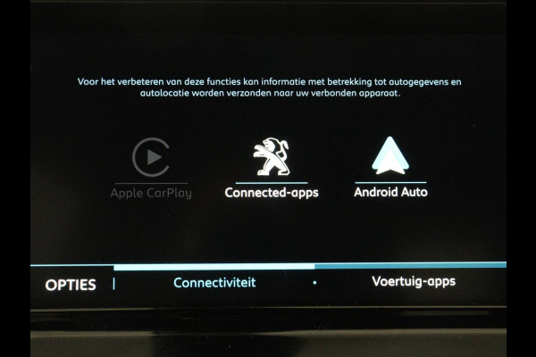 Peugeot e-2008 EV GT Pack 50 kWh | SOH 91,8% | Stoelverwarming | Adaptive cruise | Leder/Alcantara | Carplay | Keyless | Sfeerverlichting | Camera | Navigatie | Parkeerhulp | Full LED | Bluetooth