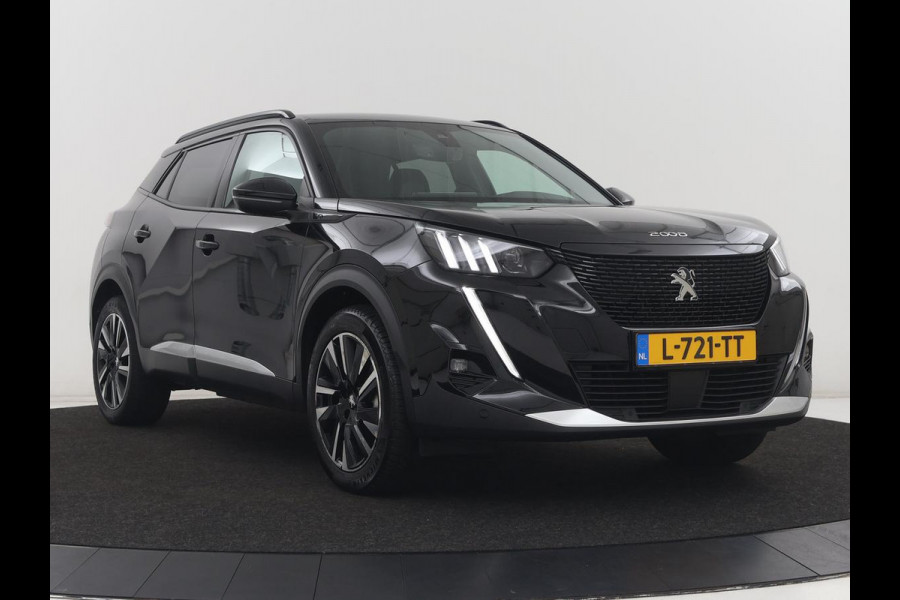 Peugeot e-2008 EV GT Pack 50 kWh | SOH 91,8% | Stoelverwarming | Adaptive cruise | Leder/Alcantara | Carplay | Keyless | Sfeerverlichting | Camera | Navigatie | Parkeerhulp | Full LED | Bluetooth