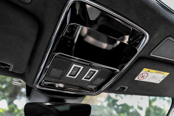 Land Rover Range Rover Sport 2.0 P400e Autobiography Dynamic | Pano | Koelkast | Stuurverwarming | Uniek