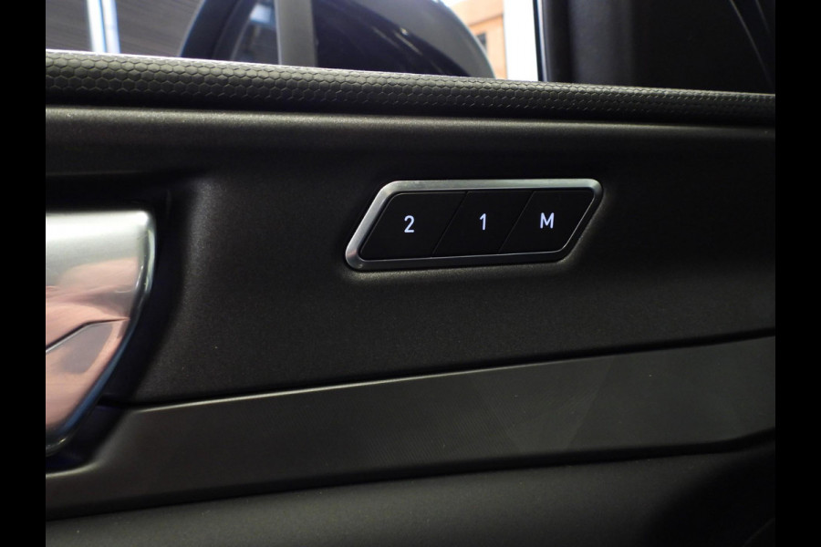 Lynk & Co 01 1.5 PHEV Plug-In ZWARTE HEMEL/360CAM/SCHUIFDAK/LED/20"LMV!