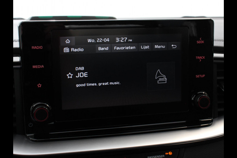 Kia Ceed Sportswagon 1.6 GDI PHEV DynamicLine Automaat Climate control Keyless Cruise control LED Parkeersensoren achter Camera Stuur verwarming Stoel verwarming Apple Carplay/ Andriod Auto
