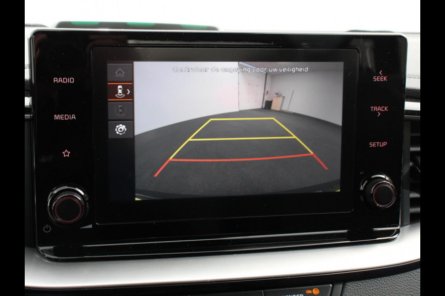 Kia Ceed Sportswagon 1.6 GDI PHEV DynamicLine Automaat Climate control Keyless Cruise control LED Parkeersensoren achter Camera Stuur verwarming Stoel verwarming Apple Carplay/ Andriod Auto