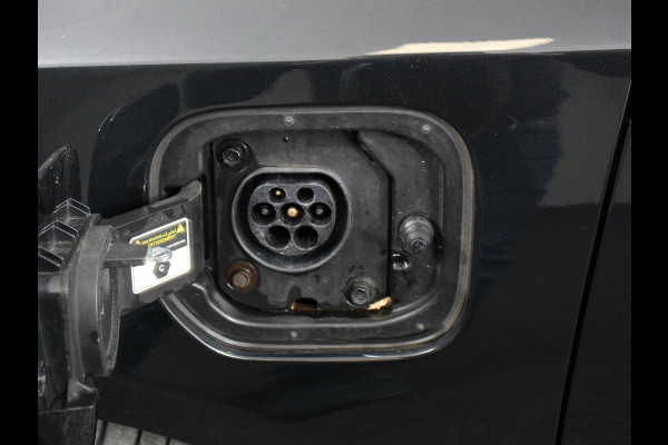 Kia Ceed Sportswagon 1.6 GDI PHEV DynamicLine Automaat Climate control Keyless Cruise control LED Parkeersensoren achter Camera Stuur verwarming Stoel verwarming Apple Carplay/ Andriod Auto