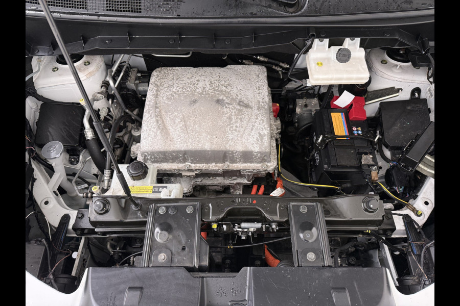 Nissan e-NV200 Evalia 7-Persoons SOH 93% 40kWh Camera Navi Stoel+Stuurverwarming Cruise Control Ecc Connect Edition Schuifdeuren Privacy Glas Lmv Regen+Lichtsensor Isofix Keyless 1e Eigenaar Origineel Nederlandse Bus