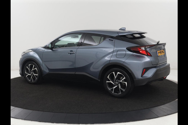 Toyota C-HR 1.8 Hybrid Executive | Trekhaak | Stuurverwarming | Adaptive cruise | Camera | Carplay | Park Assist | Stoelverwarming | Keyless | Bluetooth | Full LED | Side Assist