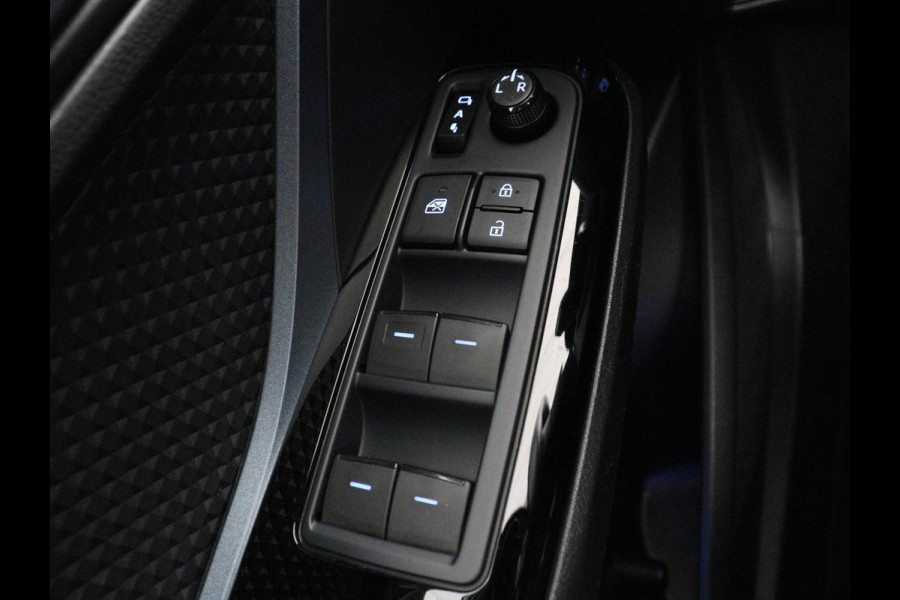 Toyota C-HR 1.8 Hybrid Executive | Trekhaak | Stuurverwarming | Adaptive cruise | Camera | Carplay | Park Assist | Stoelverwarming | Keyless | Bluetooth | Full LED | Side Assist