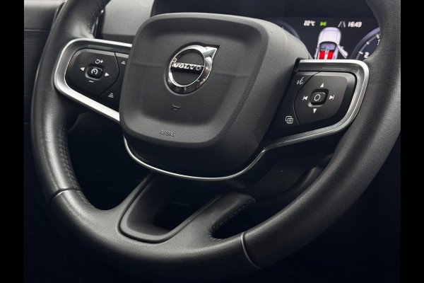 Volvo XC40 1.5 T3 Momentum Pro | NL-Auto | Elek. Achterklep | PDC voor + Achter | Navigatie