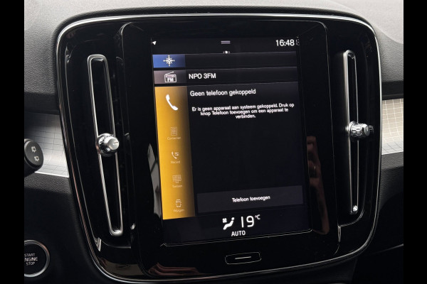 Volvo XC40 1.5 T3 Momentum Pro | NL-Auto | Elek. Achterklep | PDC voor + Achter | Navigatie