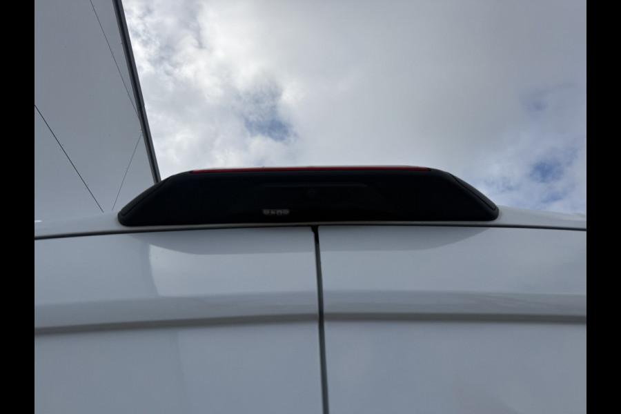 Ford E-Transit 68kWh 184PK L2H2 334km WLTP 96,5% (SOH) Climate Control Cruise Control CarPlay Navigatie Parkeersensoren v+a