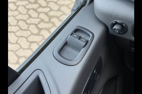 Ford E-Transit 68kWh 184PK L2H2 334km WLTP 96,5% (SOH) Climate Control Cruise Control CarPlay Navigatie Parkeersensoren v+a