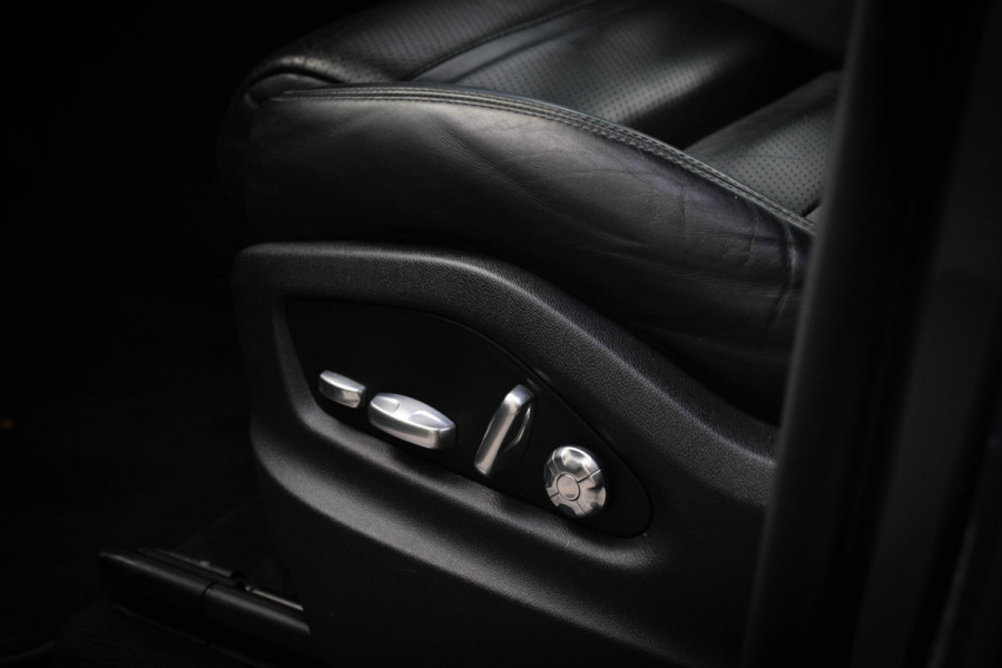 Porsche Cayenne 3.0 / Luchtvering/ Panoramadak/ 22 Inch Velgen/