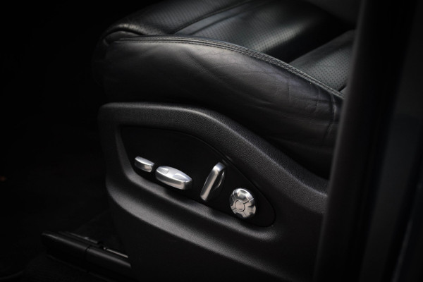 Porsche Cayenne 3.0 / Luchtvering/ Panoramadak/ 22 Inch Velgen/