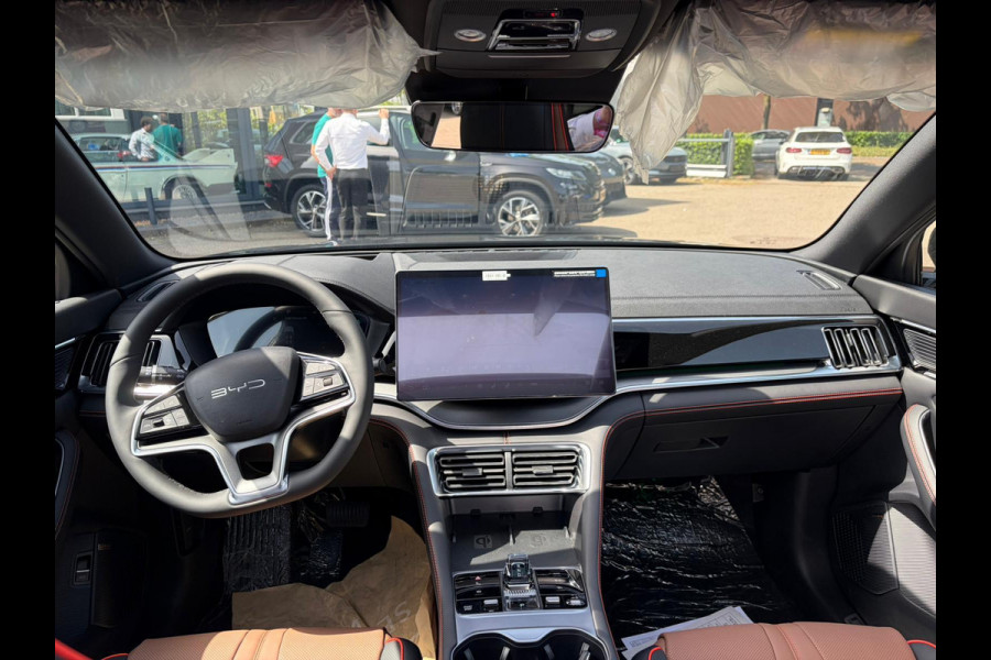 BYD SEAL U 1.5 DM-i FWD Boost VAN: 38.900,- VOOR: 33.877,- UW WKVOORDEEL: 5.023,- | NIEUWE AUTO UIT VOORRAAD LEVERBAAR | 6 JAAR GARANTIE T/M 02-2032 | ALL-IN PRIJS | BTW VERREKENBAAR | FULL OPTION | PANODAK | ELEKTRISCHE STOELEN | ELEKTRISCHE ACHTERKLEP | BOUNDLESS CLOUD