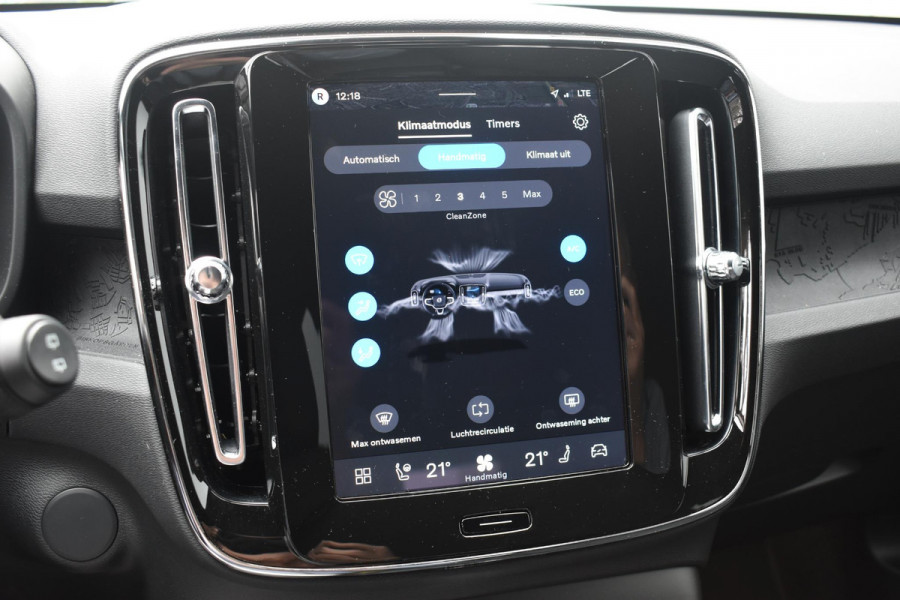 Volvo EX40 252PK Single Motor Extended Range Core Business Business Edition / Navigatie / Camera / Adaptive Cruise control / Stuur & Stoelverwarming / Harman Kardon / Getinte Ramen / 19" LM Velgen