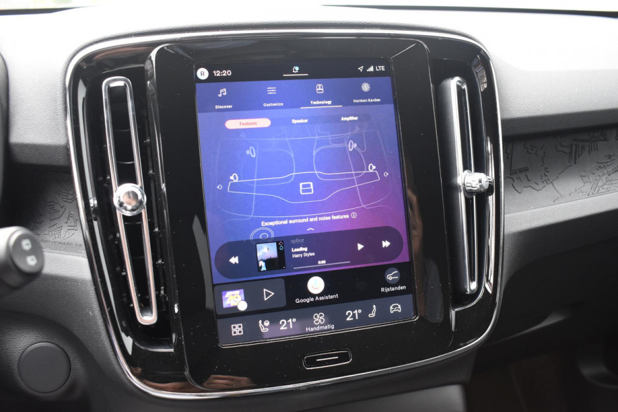 Volvo EX40 252PK Single Motor Extended Range Core Business Business Edition / Navigatie / Camera / Adaptive Cruise control / Stuur & Stoelverwarming / Harman Kardon / Getinte Ramen / 19" LM Velgen