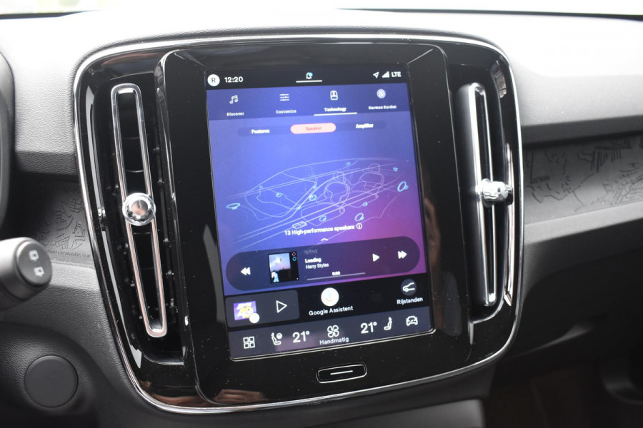 Volvo EX40 252PK Single Motor Extended Range Core Business Business Edition / Navigatie / Camera / Adaptive Cruise control / Stuur & Stoelverwarming / Harman Kardon / Getinte Ramen / 19" LM Velgen