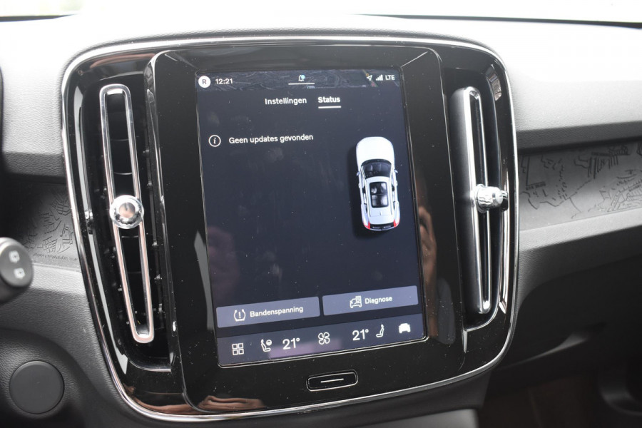 Volvo EX40 252PK Single Motor Extended Range Core Business Business Edition / Navigatie / Camera / Adaptive Cruise control / Stuur & Stoelverwarming / Harman Kardon / Getinte Ramen / 19" LM Velgen