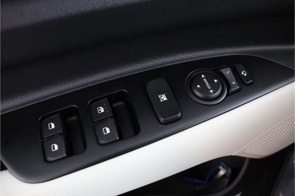 Kia Stonic 1.0 T-GDi MHEV GT-Line - Adaptief cruise control - Facelift - Stoel/ stuurwiel verwarming - Panorama dak - LED verlichting Fabrieksgarantie tot 12-2032