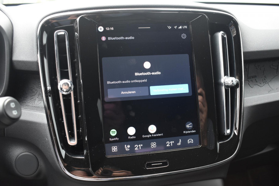 Volvo EX40 252PK Single Extended Range Core Business / Driver Assist / Adaptieve cruise control / BLIS / Stoel - en stuurwielverwarming / Pakeersensoren met camera / Apple carplay /