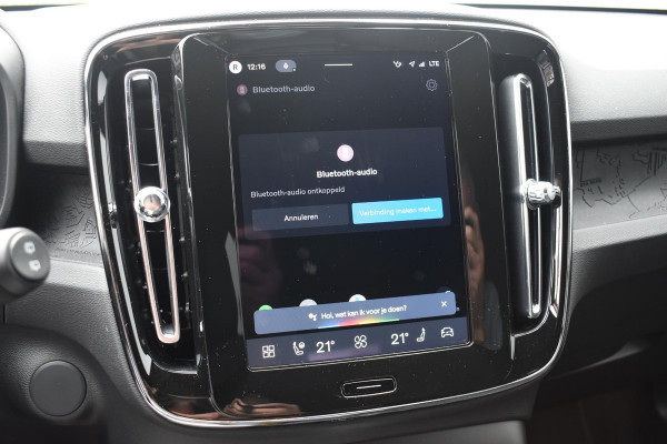 Volvo EX40 252PK Single Extended Range Core Business / Driver Assist / Adaptieve cruise control / BLIS / Stoel - en stuurwielverwarming / Pakeersensoren met camera / Apple carplay /