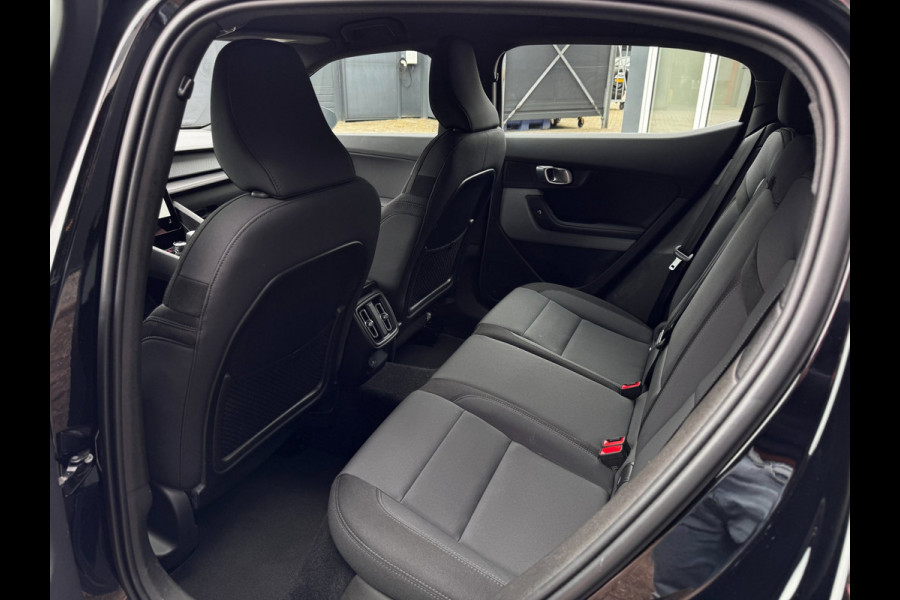 Polestar 2 Standard Range Single Motor 63kWh | 97% SOH | Camera | Memory | Stoelverwarming | Elek. Achterklep