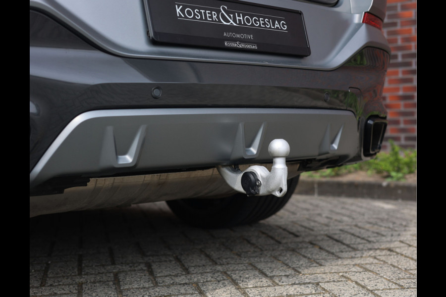 BMW X6 40i xDrive | Pano - Trekhaak - HUD