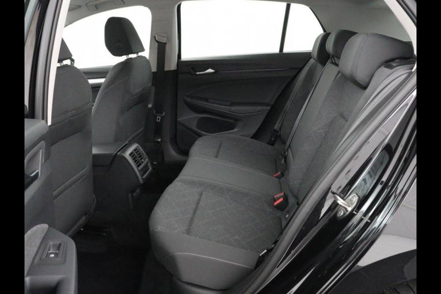 Volkswagen Golf 1.0 TSI Life | Carplay | Adaptive cruise | Navigatie | Parkeerhulp | Full LED | Climate control | DAB | Bluetooth | Digital cockpit