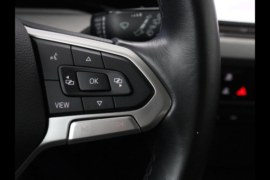 Volkswagen Golf 1.0 TSI Life | Carplay | Adaptive cruise | Navigatie | Parkeerhulp | Full LED | Climate control | DAB | Bluetooth | Digital cockpit
